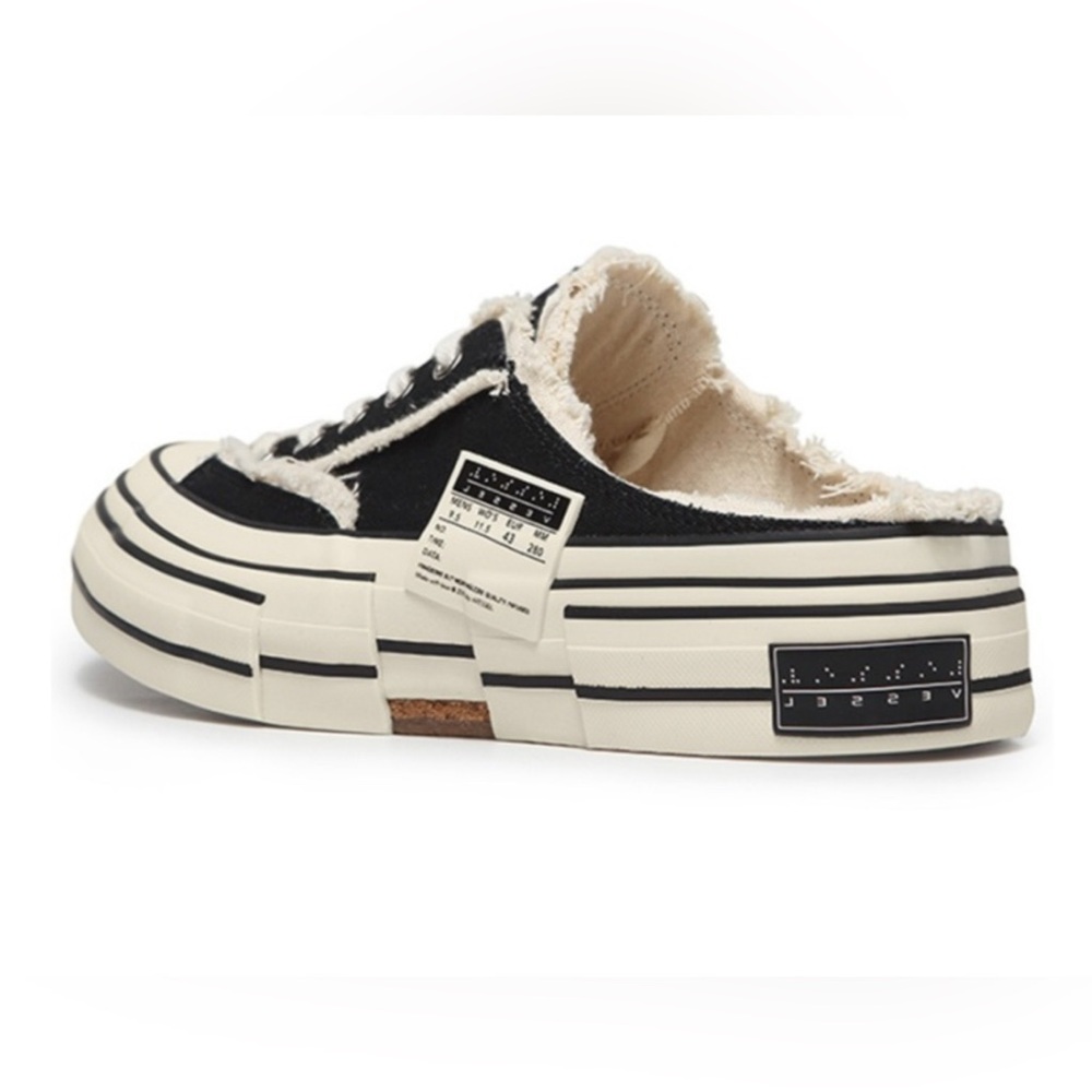 New VESSEL G.O.P. Slip On Low Top Skateboard Shoes Unisex Black White Size 10.5